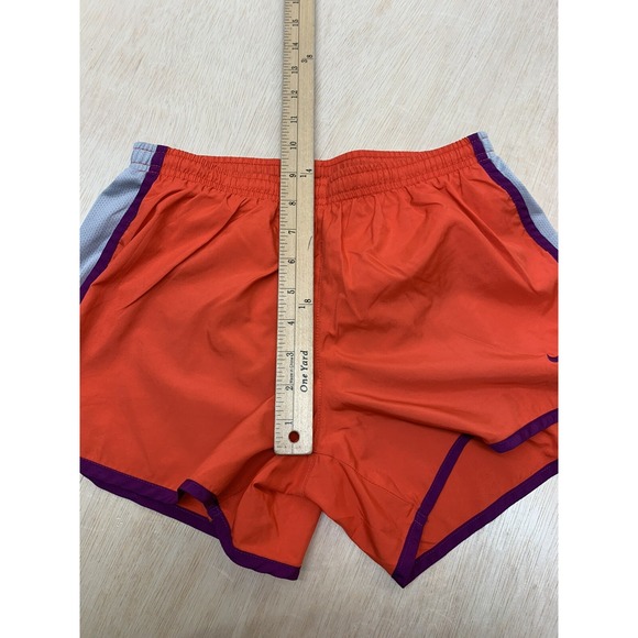 Nike Dri-Fit Woman's White Lined Athletic Running Shorts Size Large - Picture 8 of 9